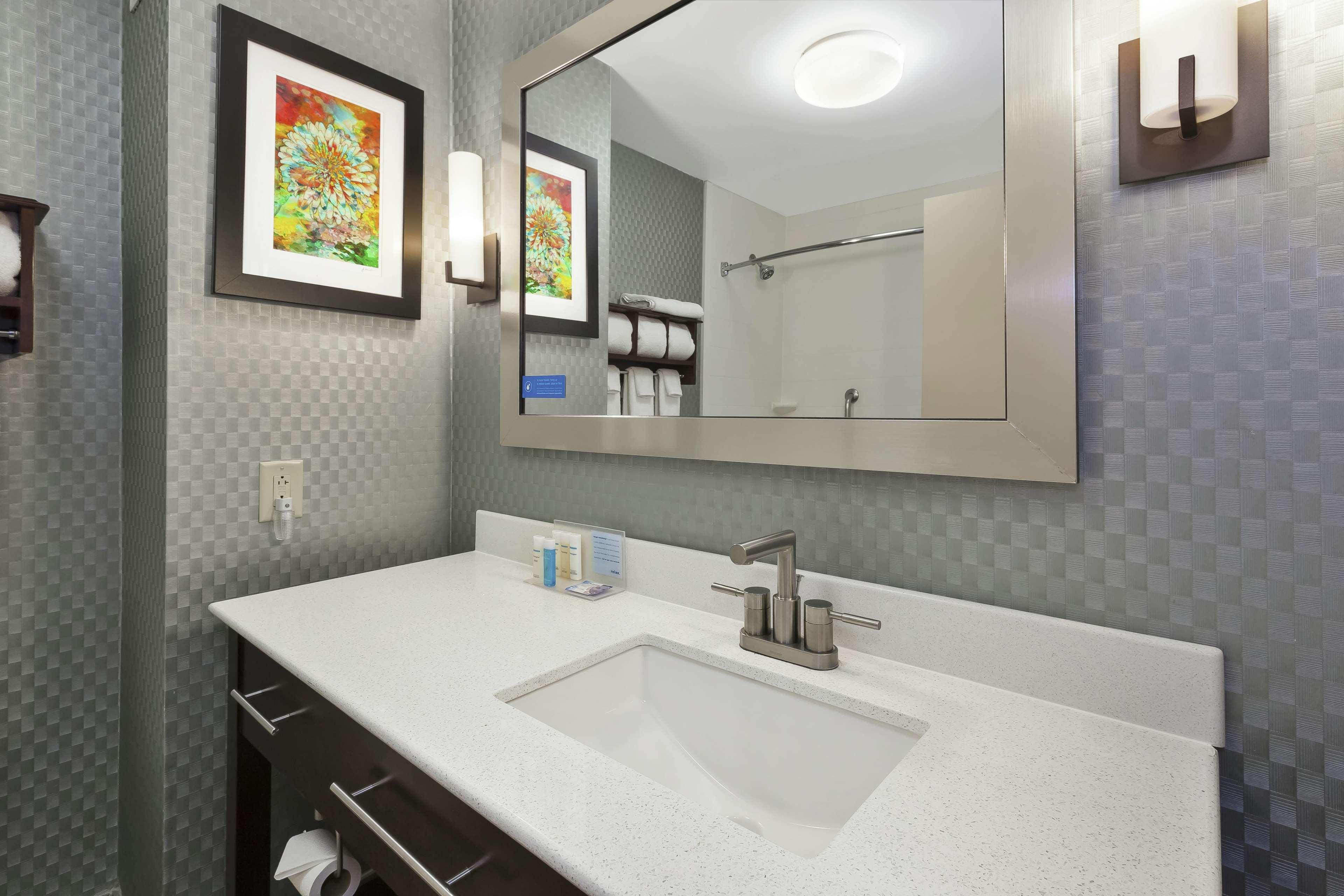 Hampton Inn Clinton Eksteriør bilde