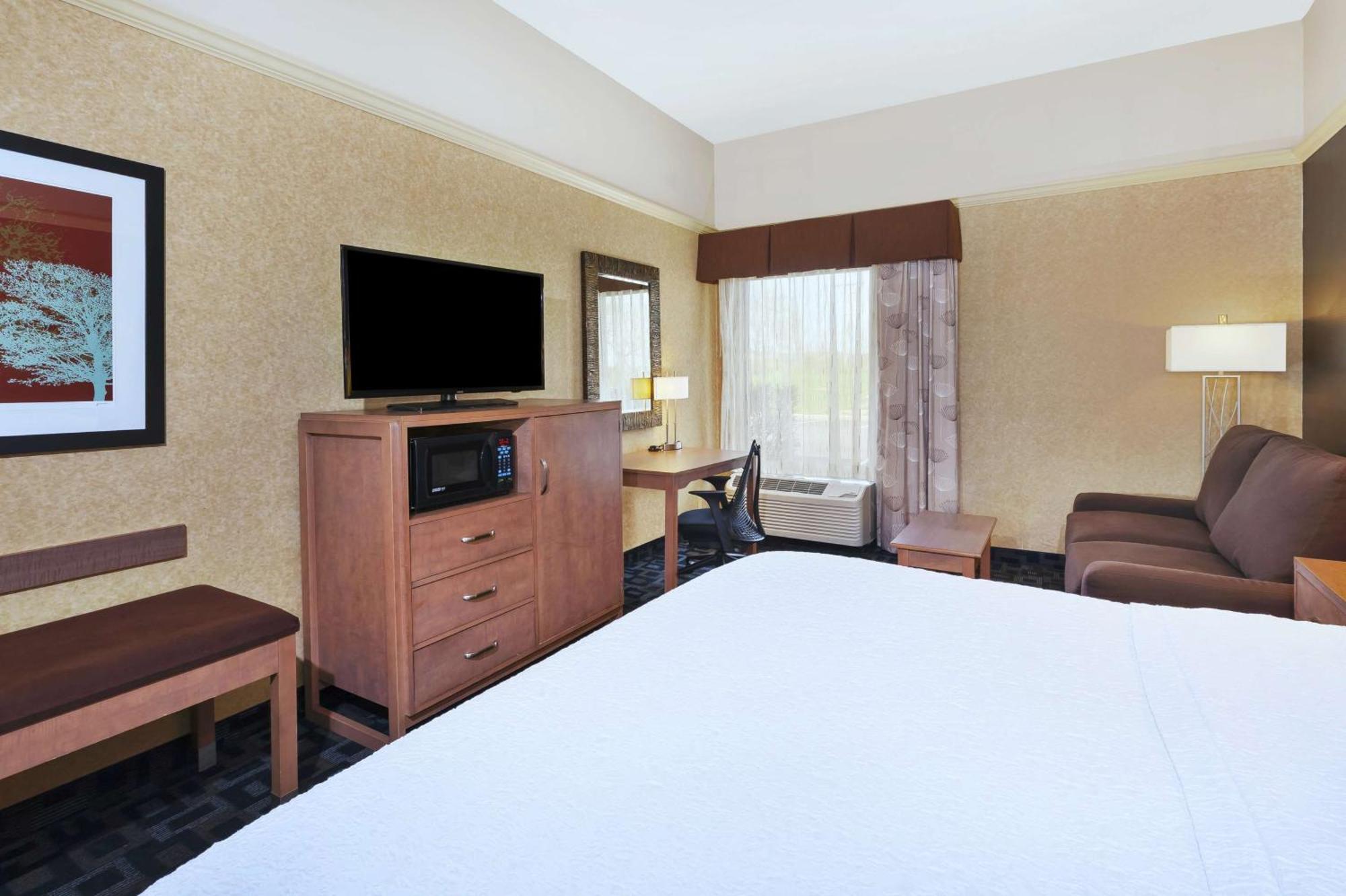 Hampton Inn Clinton Eksteriør bilde