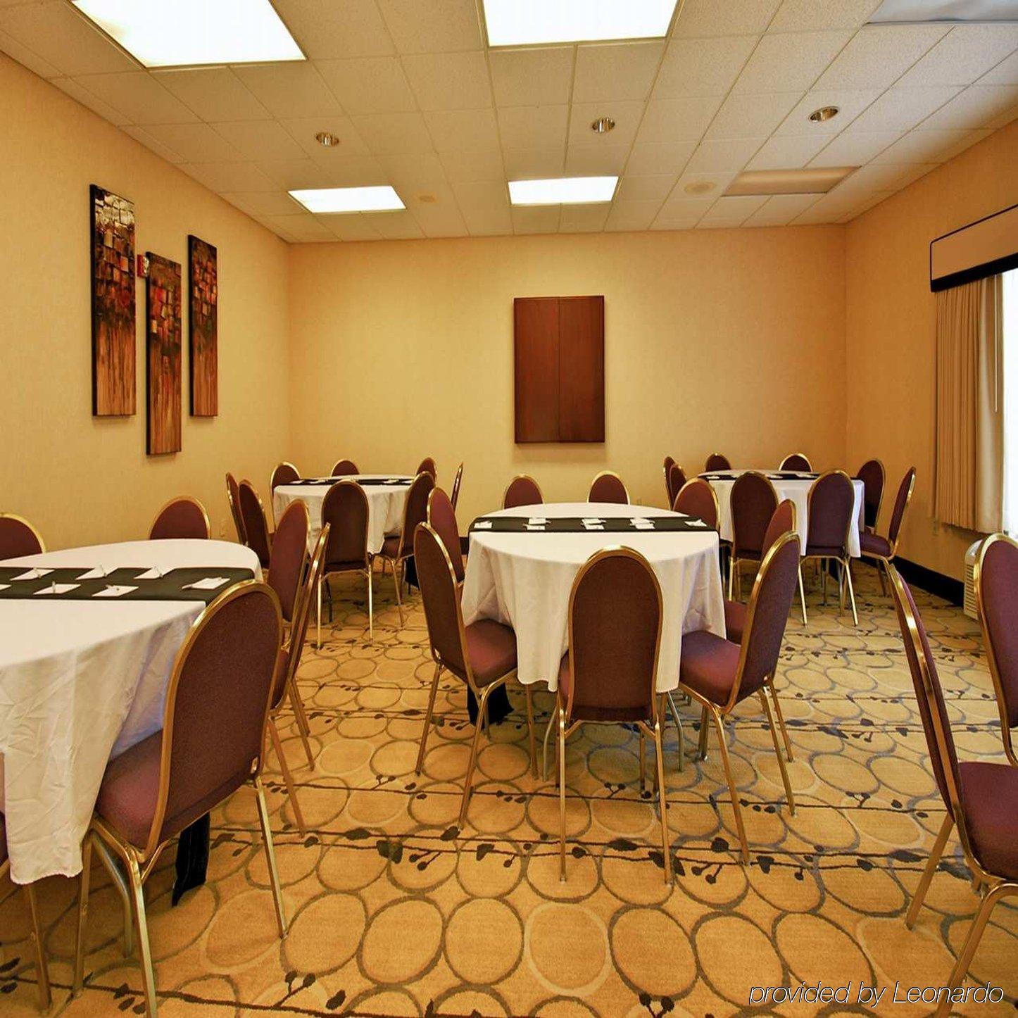 Hampton Inn Clinton Eksteriør bilde